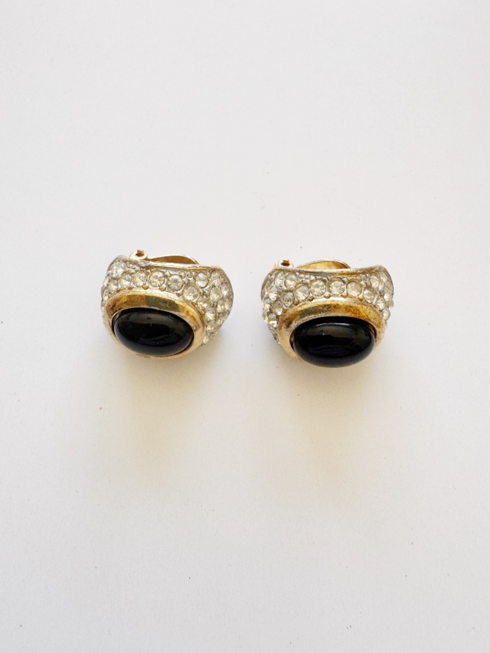 Vintage Donald Stannard Gold Black Cabochon Rhinestone Clip On Earrings 1"